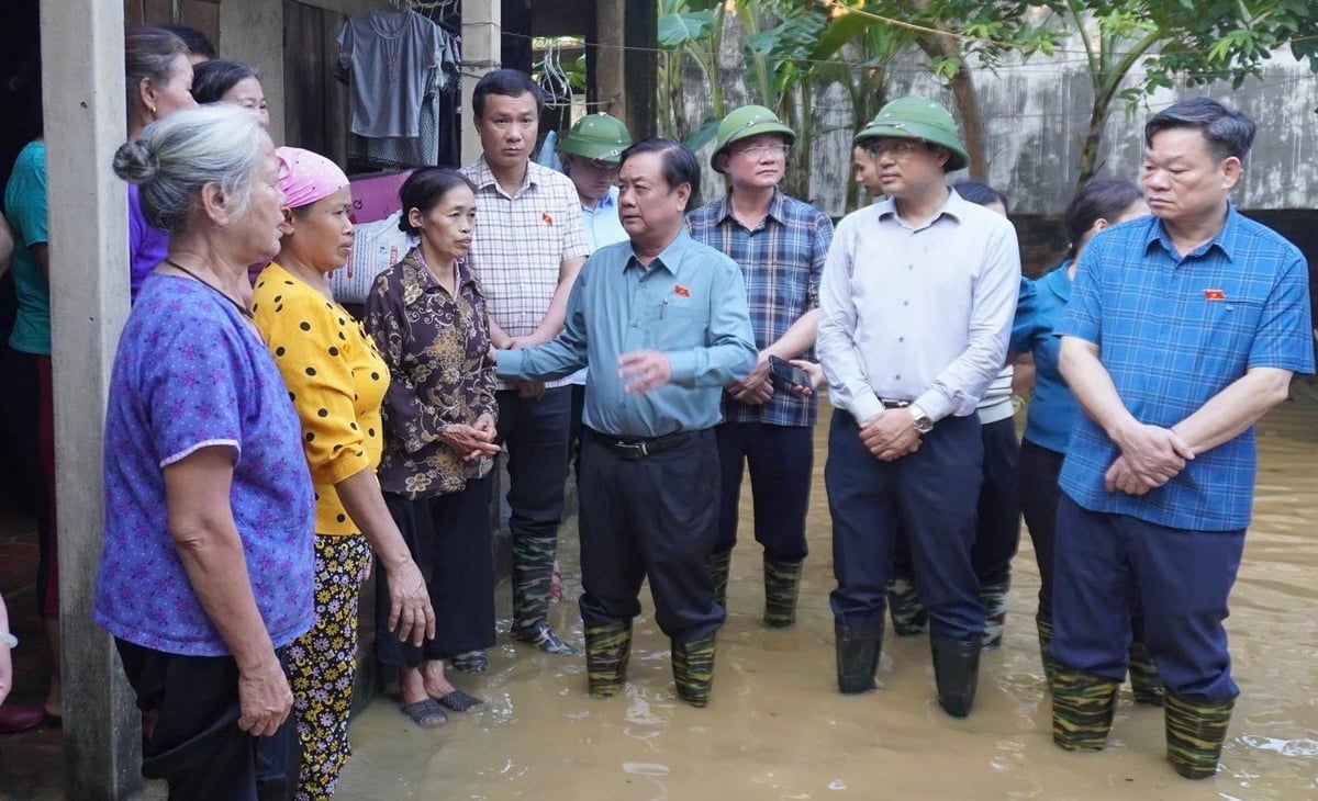 Phó Chủ tịch Quốc hội Lê Minh Hoan: 'Quan trọng nhất là người dân an toàn'