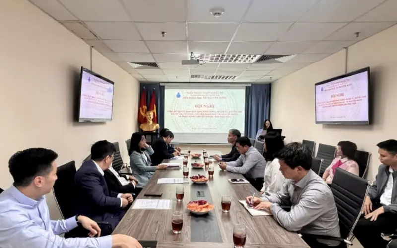 Hội nghị công bố các Quyết định về tổ chức và công tác cán bộ Viện Khoa học tài nguyên nước