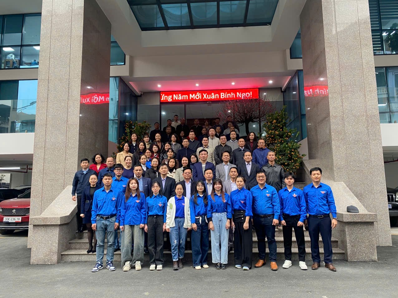 TRANG TRỌNG CHÀO CỜ ĐẦU TUẦN GẮN VỚI HOẠT ĐỘNG CHÀO MỪNG NGÀY THÀNH LẬP ĐẢNG CỘNG SẢN VIỆT NAM (03/02/2026)